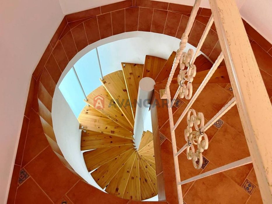 Комфортабельний особняк в Дахнівці