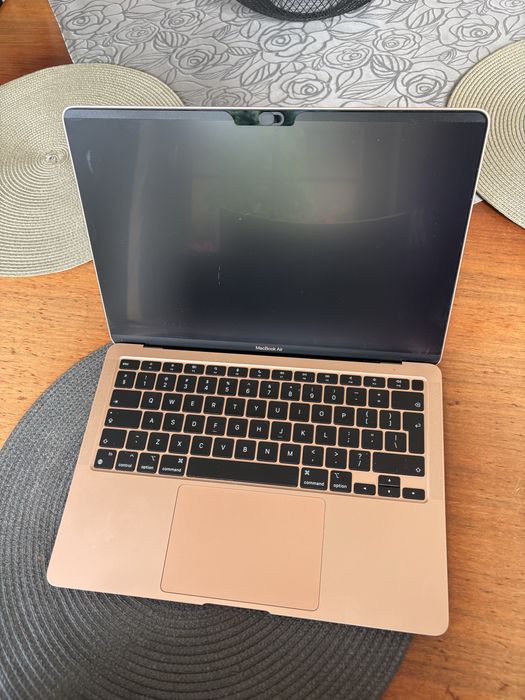 macbook Air M1 A2337