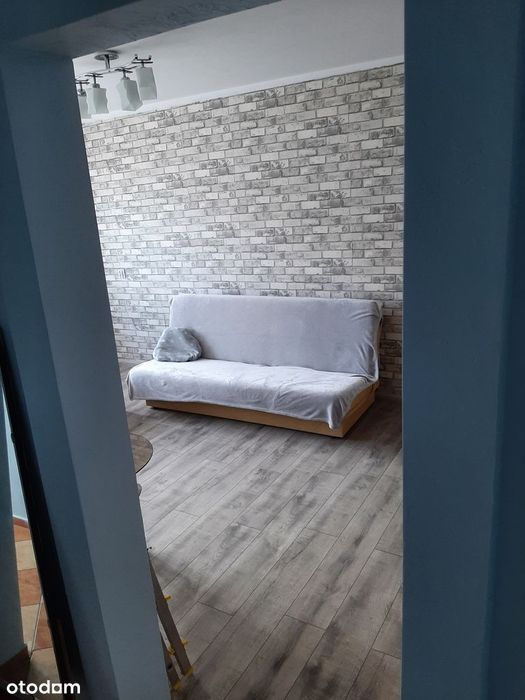 Wynajmę słoneczną kawalerkę na Os. Kaliny 39 niski czynsz 360zł