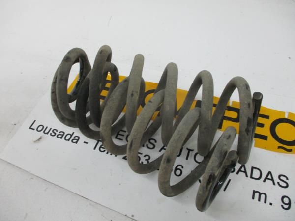 Mola de suspensão trás direita RENAULT Clio IV (BH_)