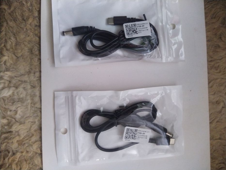 Кабель на 12 вольт до роутера.