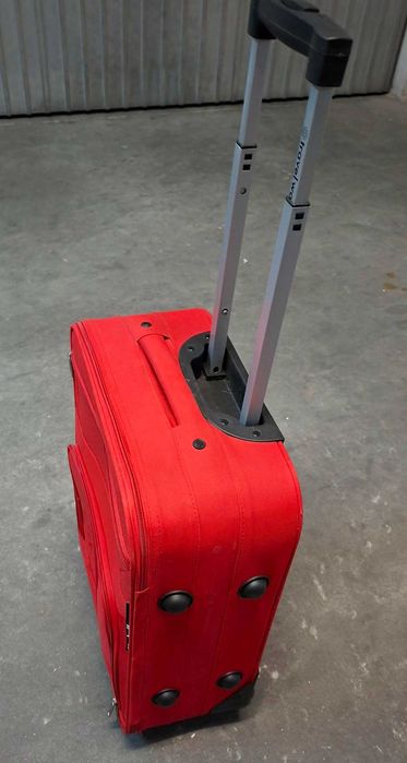 Trolley Travel Vermelha