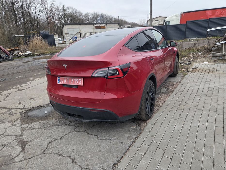 Розборка шрот автозапчастини tesla model y