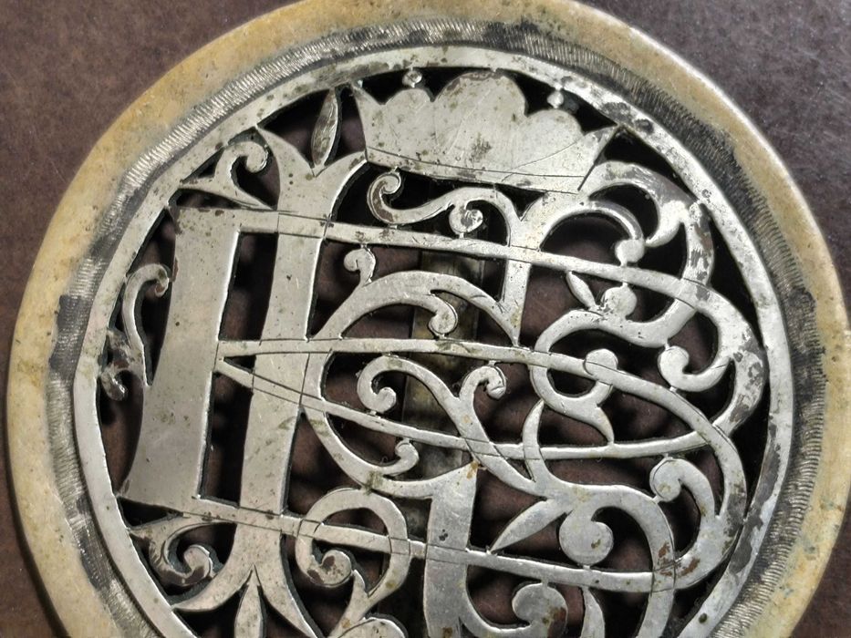 Серебряная фамильная ременная пряжка