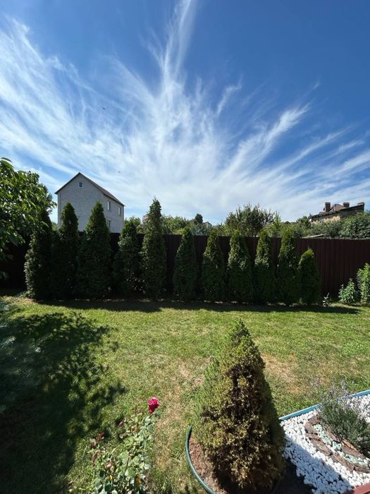 Будинок з ремонтом та бомбосховищем!