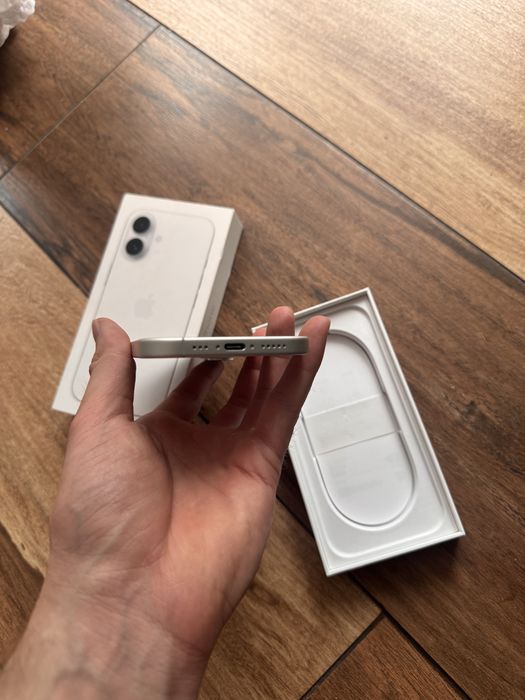 Iphone 17 256 stan idealny Gwarancja