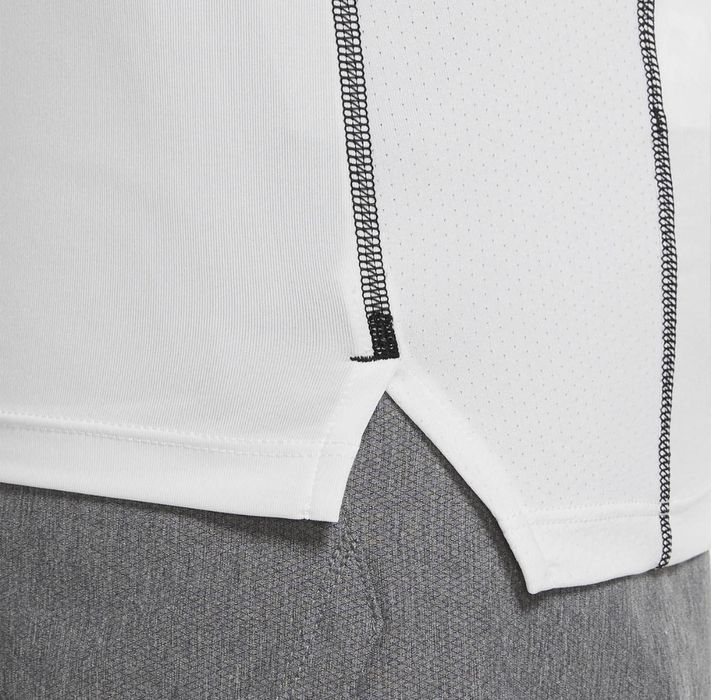 Продам майку компресійну Nike Pro Men's біла(DD1988-100)