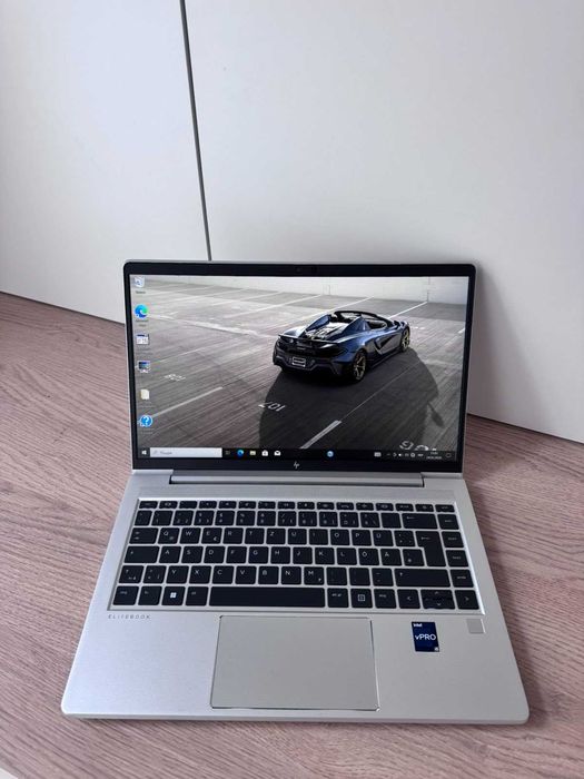12-го покоління – ідеально для роботи та офісу HP 640 G9є 10 шт