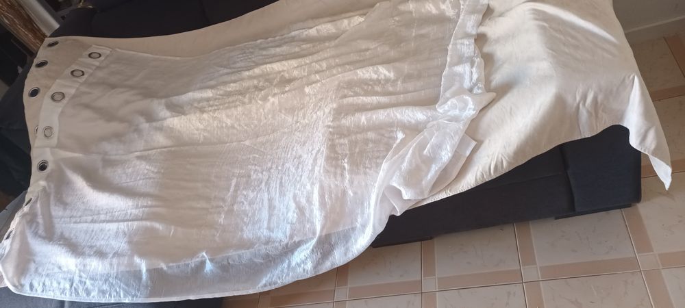 8 Cortinas grandes e cortinas rendilhadas