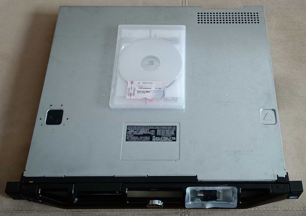 Serwer DELL PowerEdge R210/8GB/2TB Windows Server 2011 SBSE + szyny