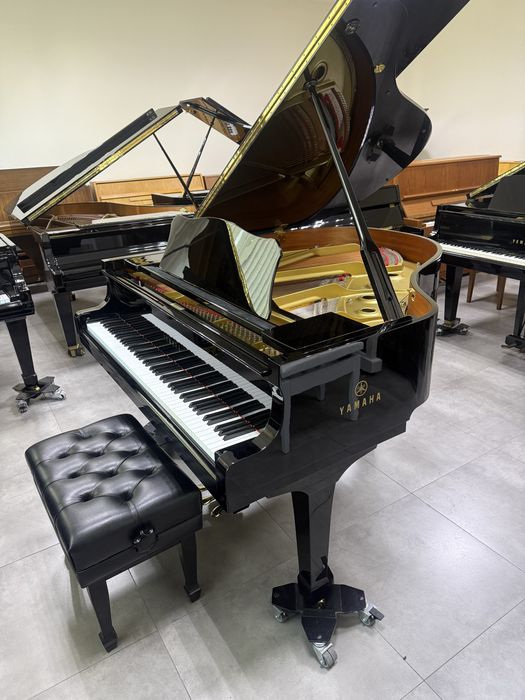 Fortepian gabinetowy Yamaha G1 z 1994roku jak C1 duplex Japan