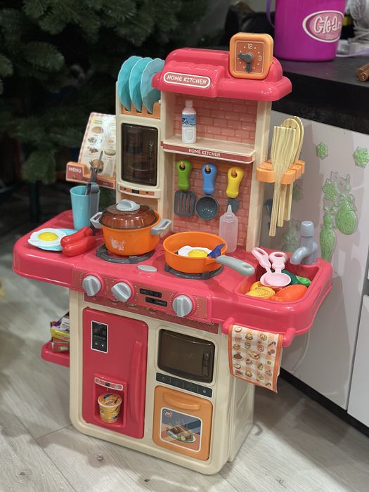 Кухня дитяча в гарному стані