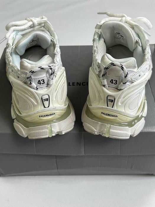 BALENCIAGA Runner кроссовки белые кеди кеды кросівки білі 43 42 40 38