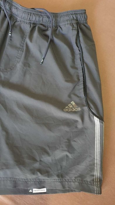 Спортивные шорты Adidas