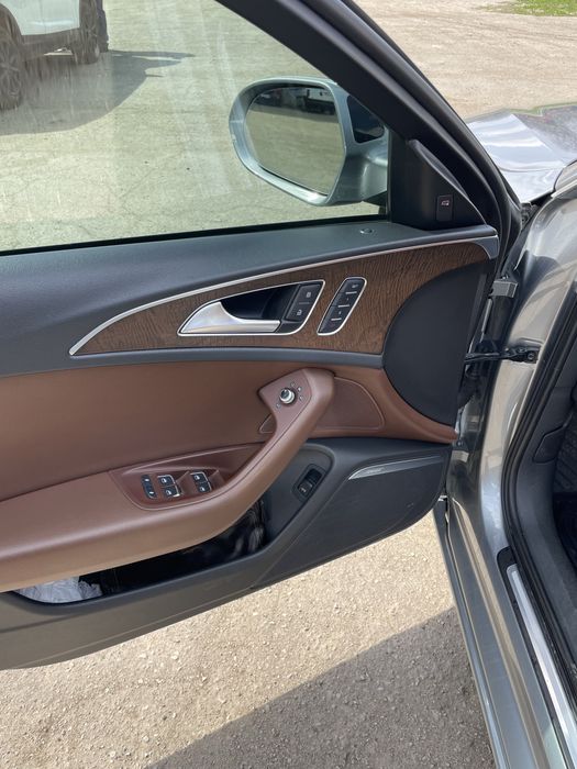 Продаю власне авто Audi A6C7