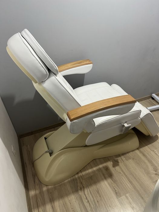 Fotel kosmetyczny elektryczny