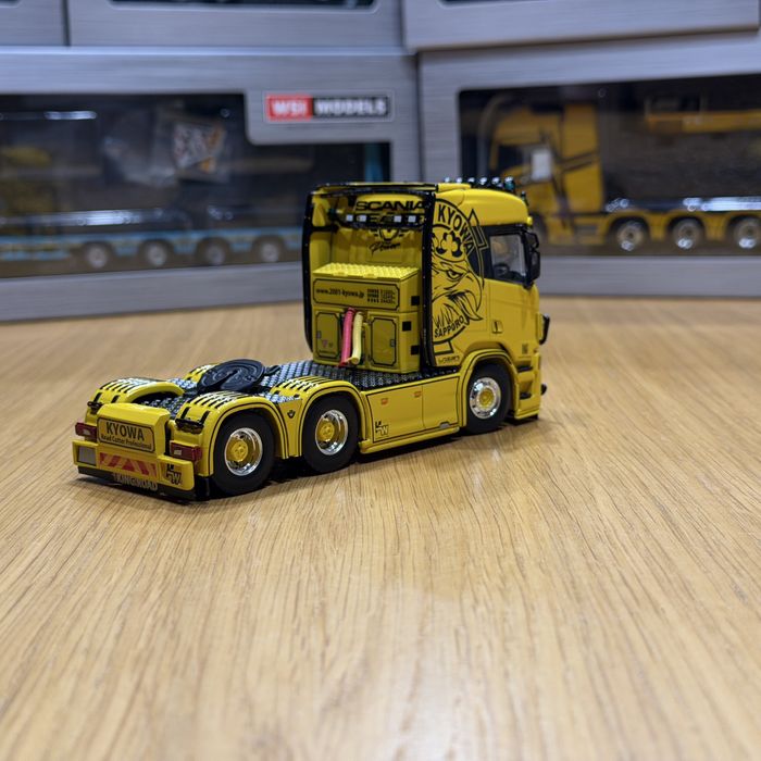 Model 1:50 WSI Scania R Normal 6x4