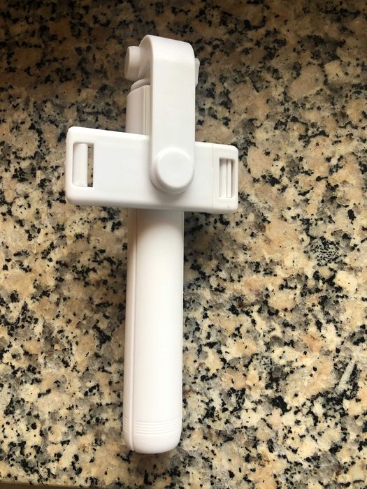 Bastão de selfie universal com comando
