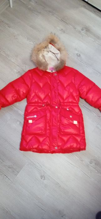 Зимова куртка на дівчинку 8-10