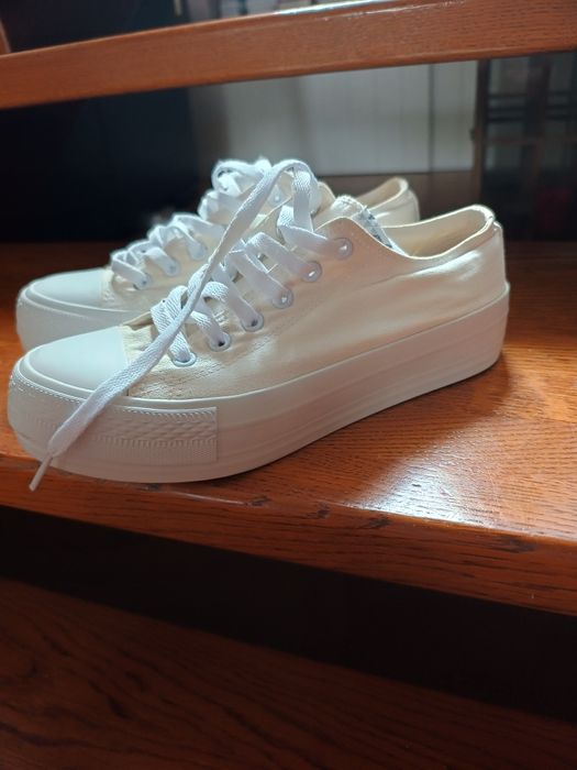 Białe trampki Reserved roz 39