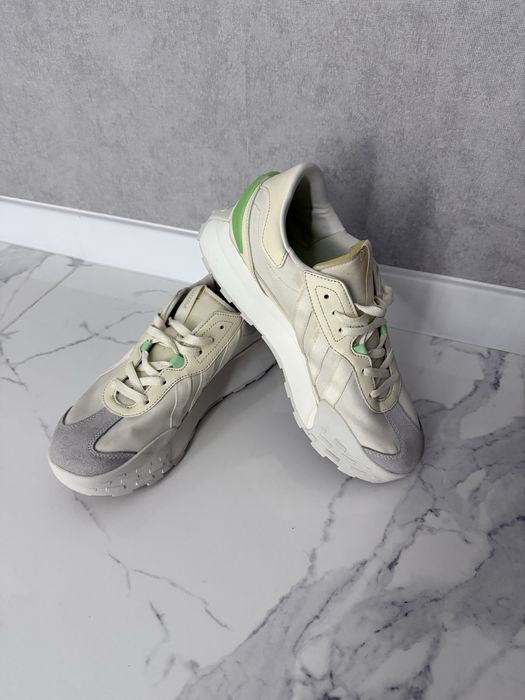 Кросівки adidas