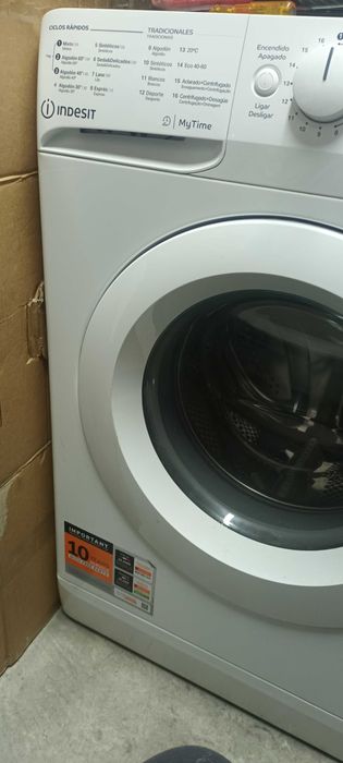 Maquina lavar roupa
