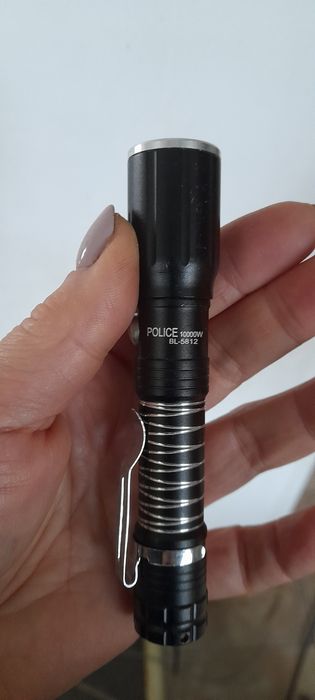 Ліхтарик на 1 бат.