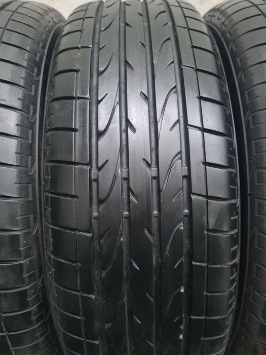 225/60R18 Bridgestone Dueler H/P.