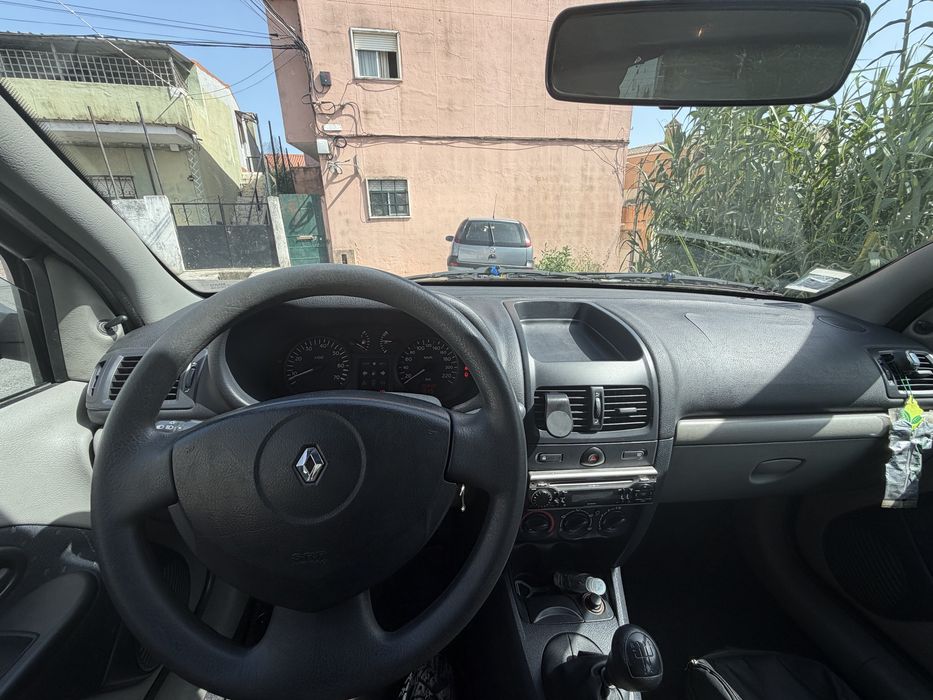 Renault clio 2003