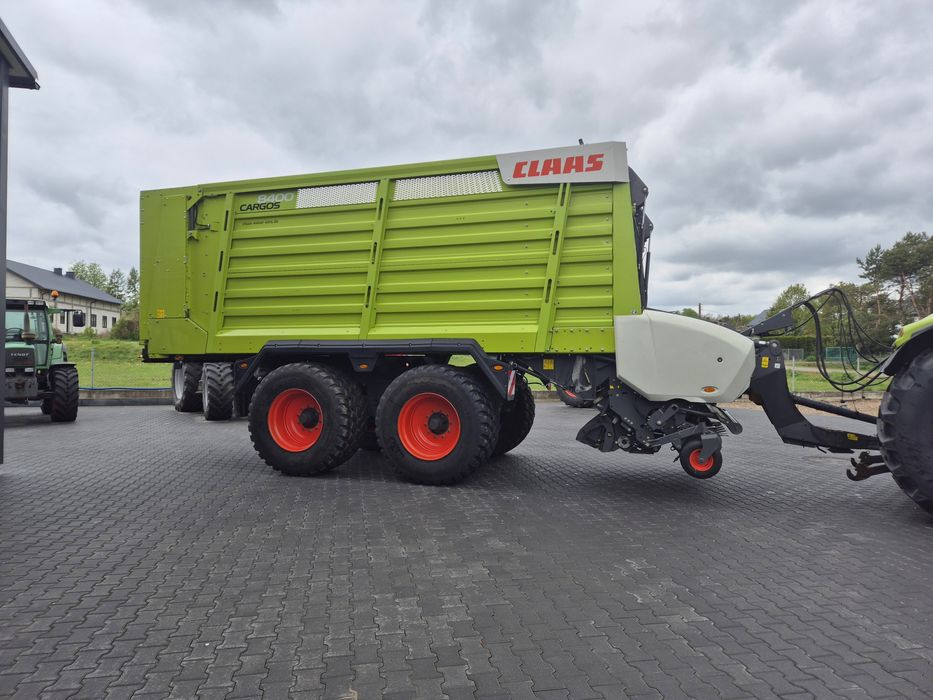 Przyczepa samozbierająca Claas Cargos 8400 rok 2017