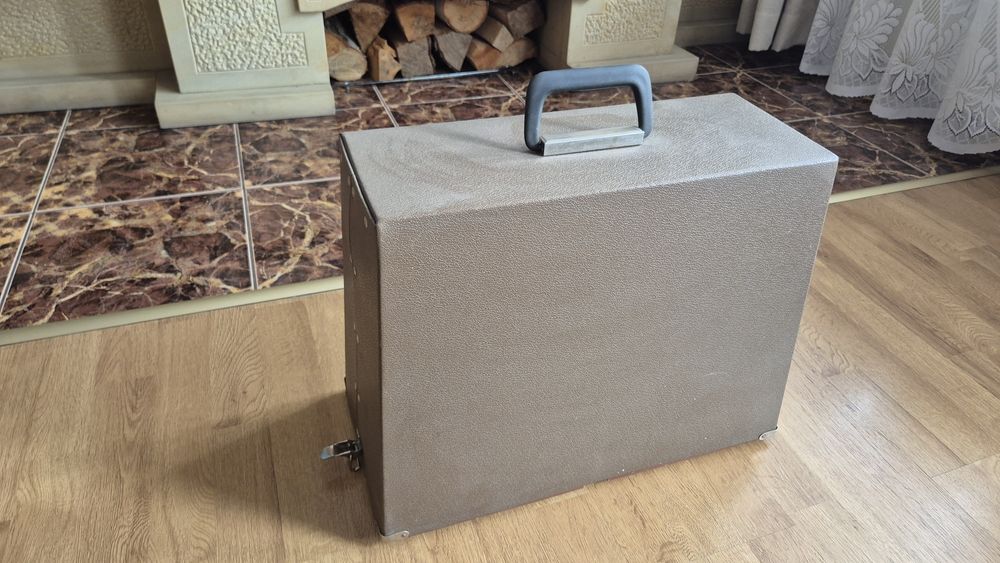 Polska maszyna do szycia Predom Łucznik 415 Tur 2 Radom PRL