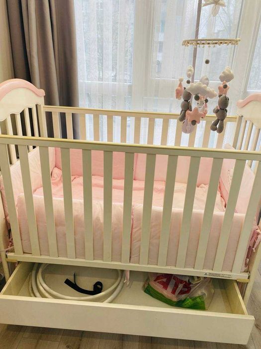 Ліжко дитяче, кроватка з музичним мобілем