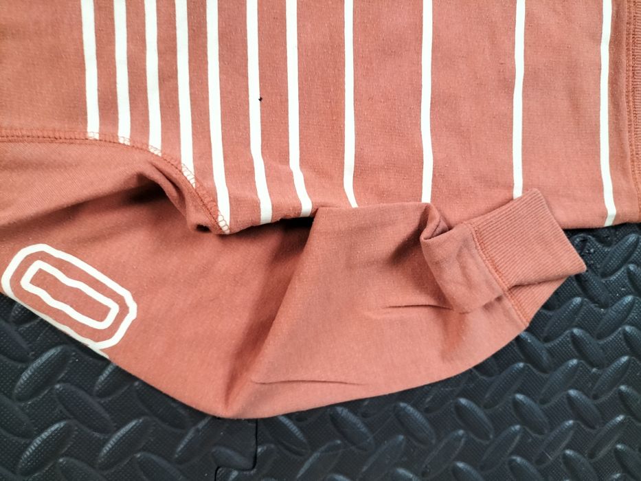 Chłopięca bluza bez kaptura w paski F&F rozmiar 116