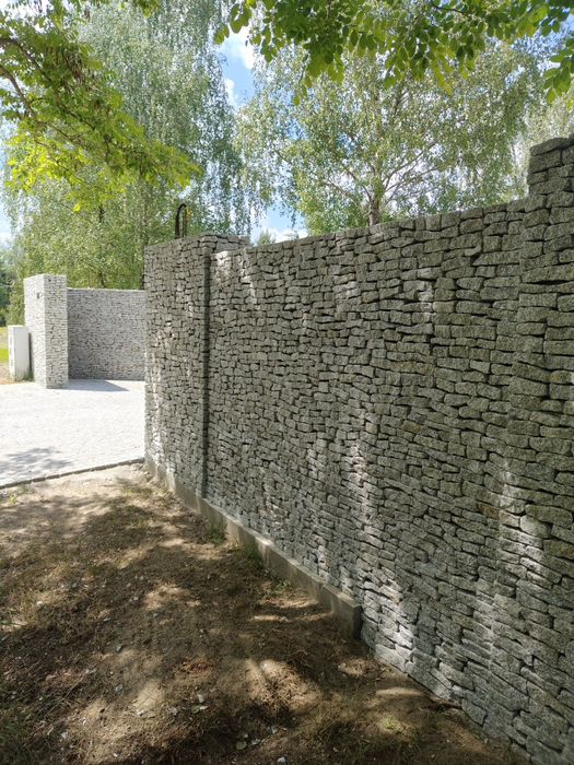 Budowa ogrodzeń z kamienia naturalnego
