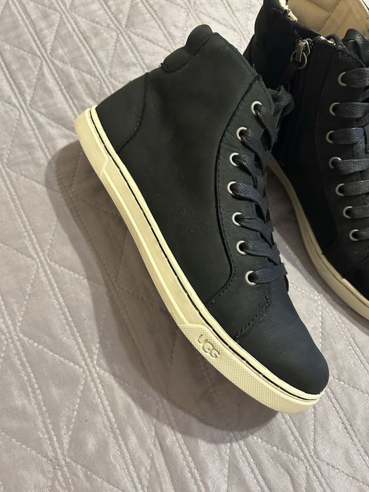 Кожаные деми ботинки кеды кроссовки Ugg  38-39р