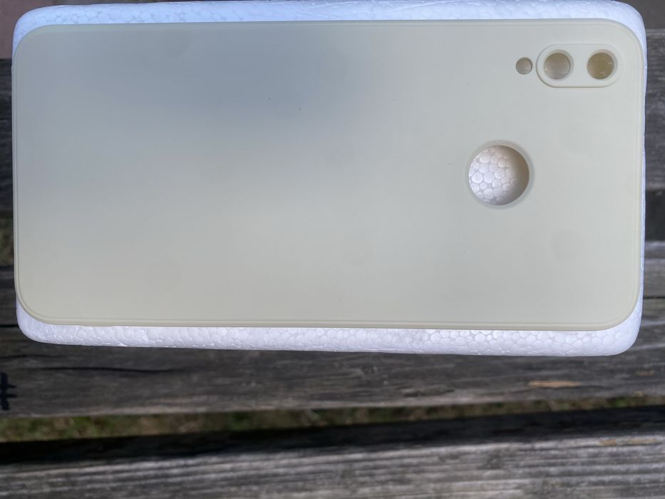 Продам новий смартфон Huawei Honor 8x 128 гб, скло і чохол в подарунок