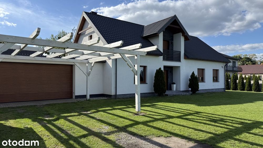 Dom wolnostojący z garażem i klimatyzacją do zamieszkania