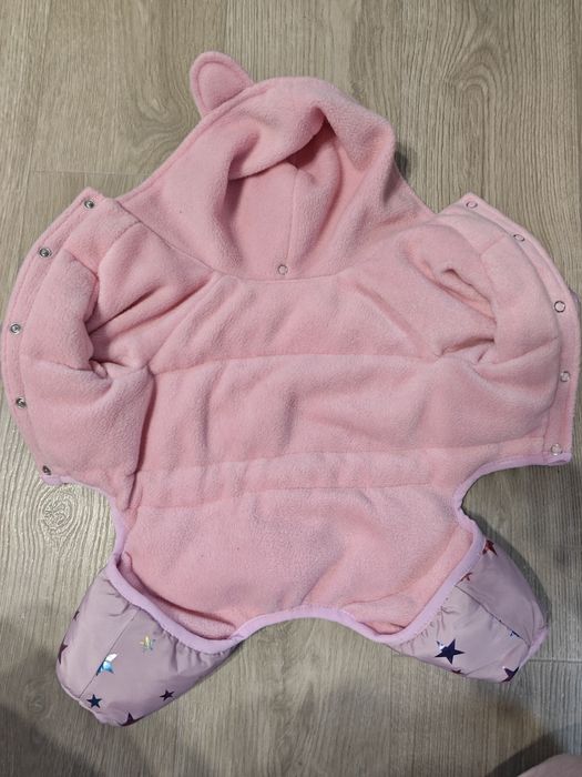 Комбінезон для собаки, на флісі і пуху, довжина 30, ширина 48.