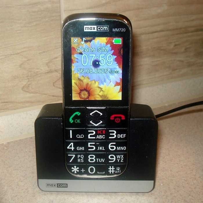Telefon MAXCOM COMFORT MM720 dla seniora z ładowarką