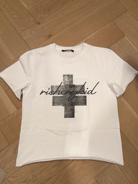 riches never cry t-shirt