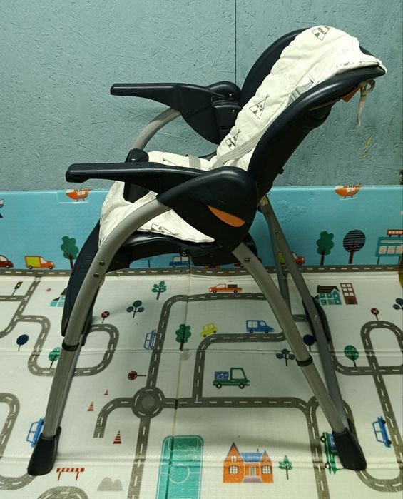 Детский стульчик для кормления