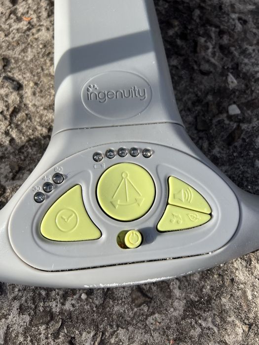 Продам шезлонг для діток від народження