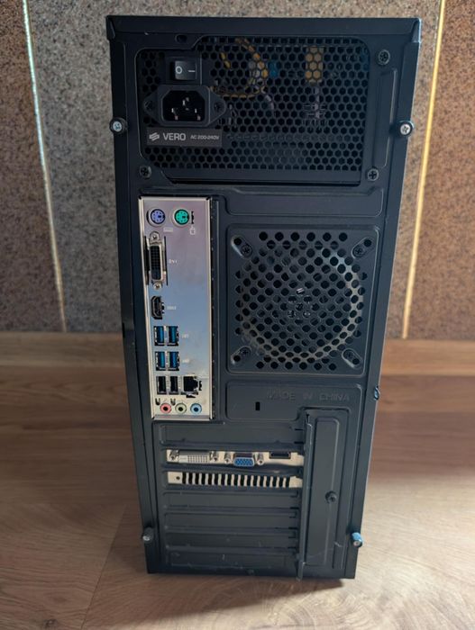 Komputer PC Ryzen 3 1200af GTX 750Ti zestaw monitor Samsung