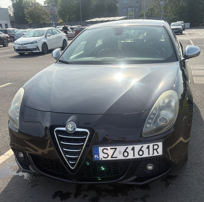Alfa Romeo Giulietta Alfa Romeo Giulietta niski przebieg skóra czerwona