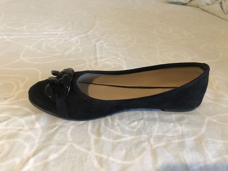 Sabrinas pretas, pouco uso