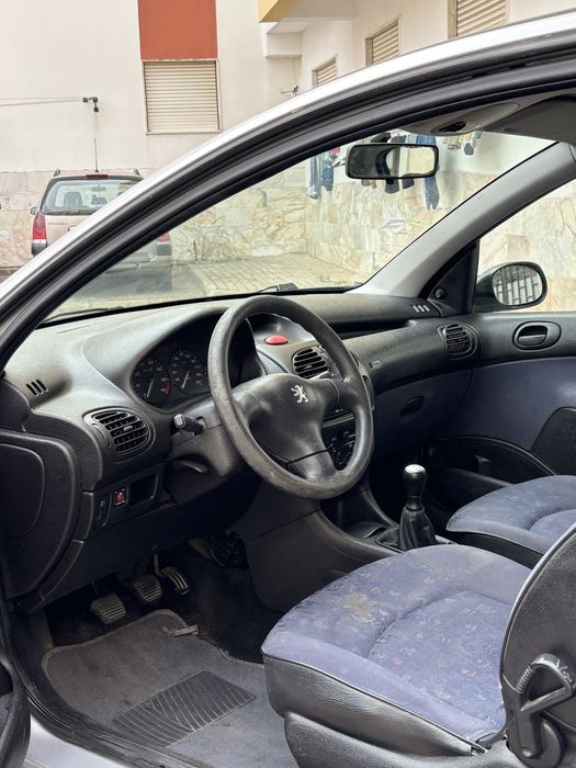 Peugeut 206 com 170mil kms