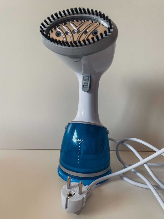 Máquina de Engomar a Vapor UFESA GS1700