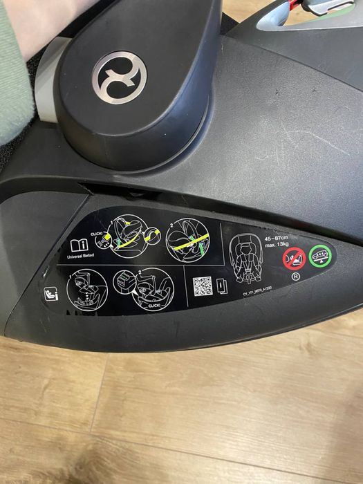 Продам автокрісло для дитини Cybex 0+