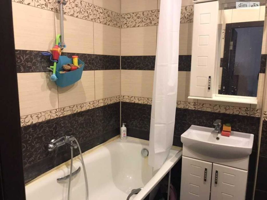 Продаж 3 кім квартири 3/5 пов. вул. Симона Петлюри №10324