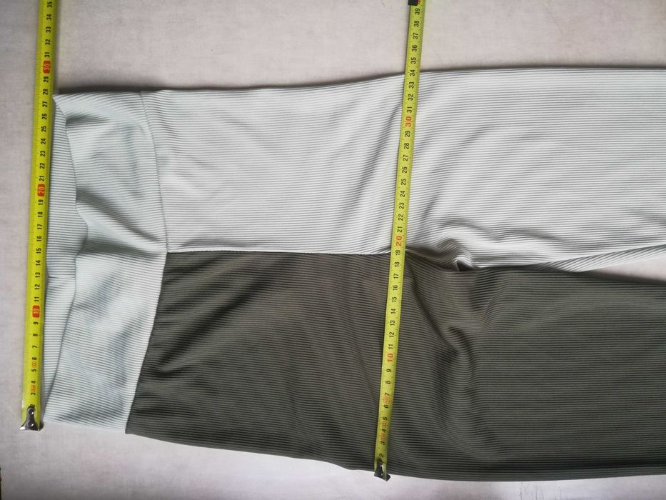 Prążkówe legginsy/ mint & chaki/ S